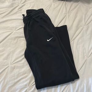 worn once nike sweats
